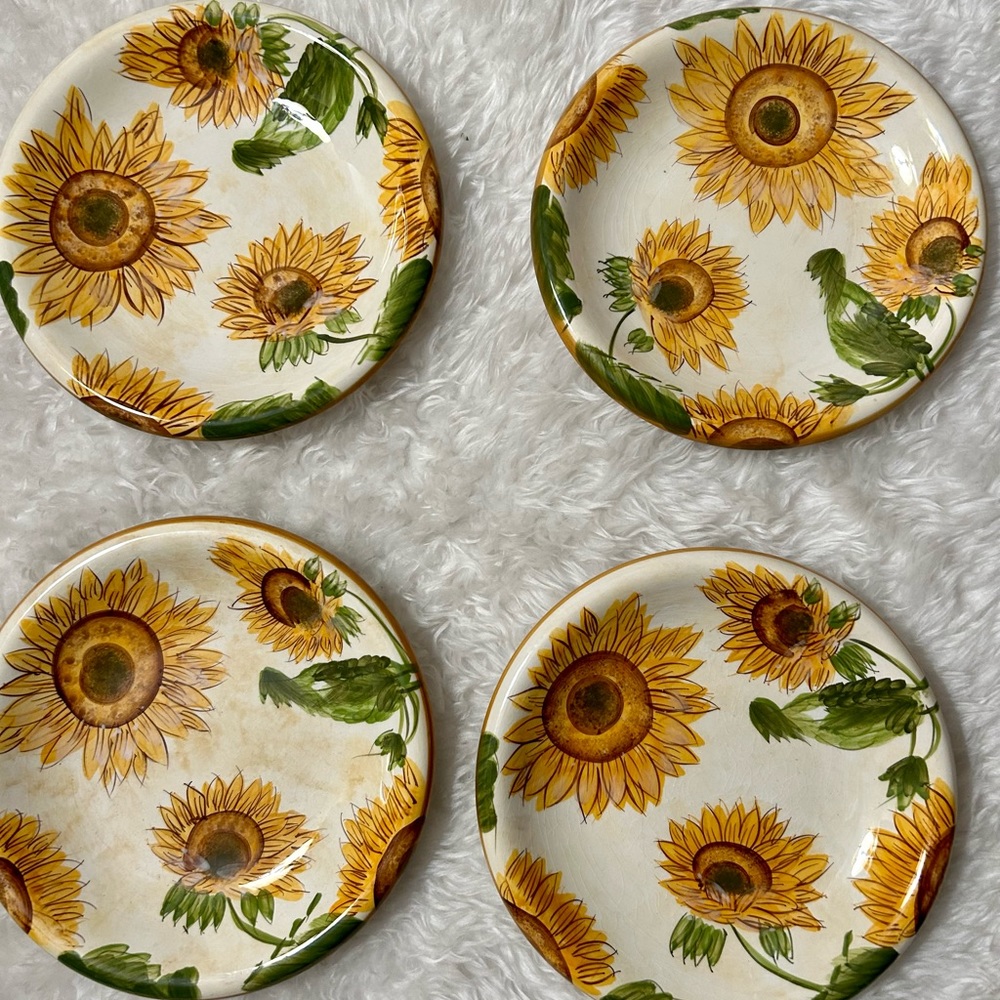 SET OF FOUR SUNFLOWER LUNCHEON PLATES 9”